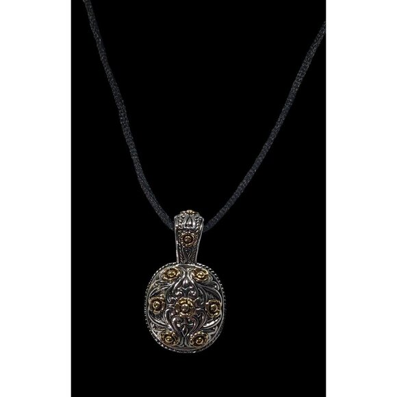Elegant Fantasy Silver And Gold Tone Floral Pendant Necklace - Picture 2 of 8